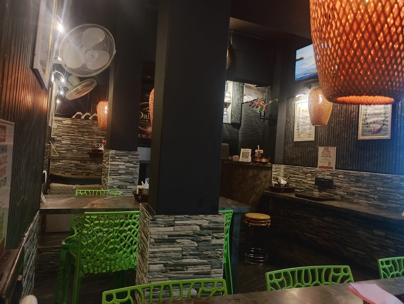 Dalle's restaurant interior